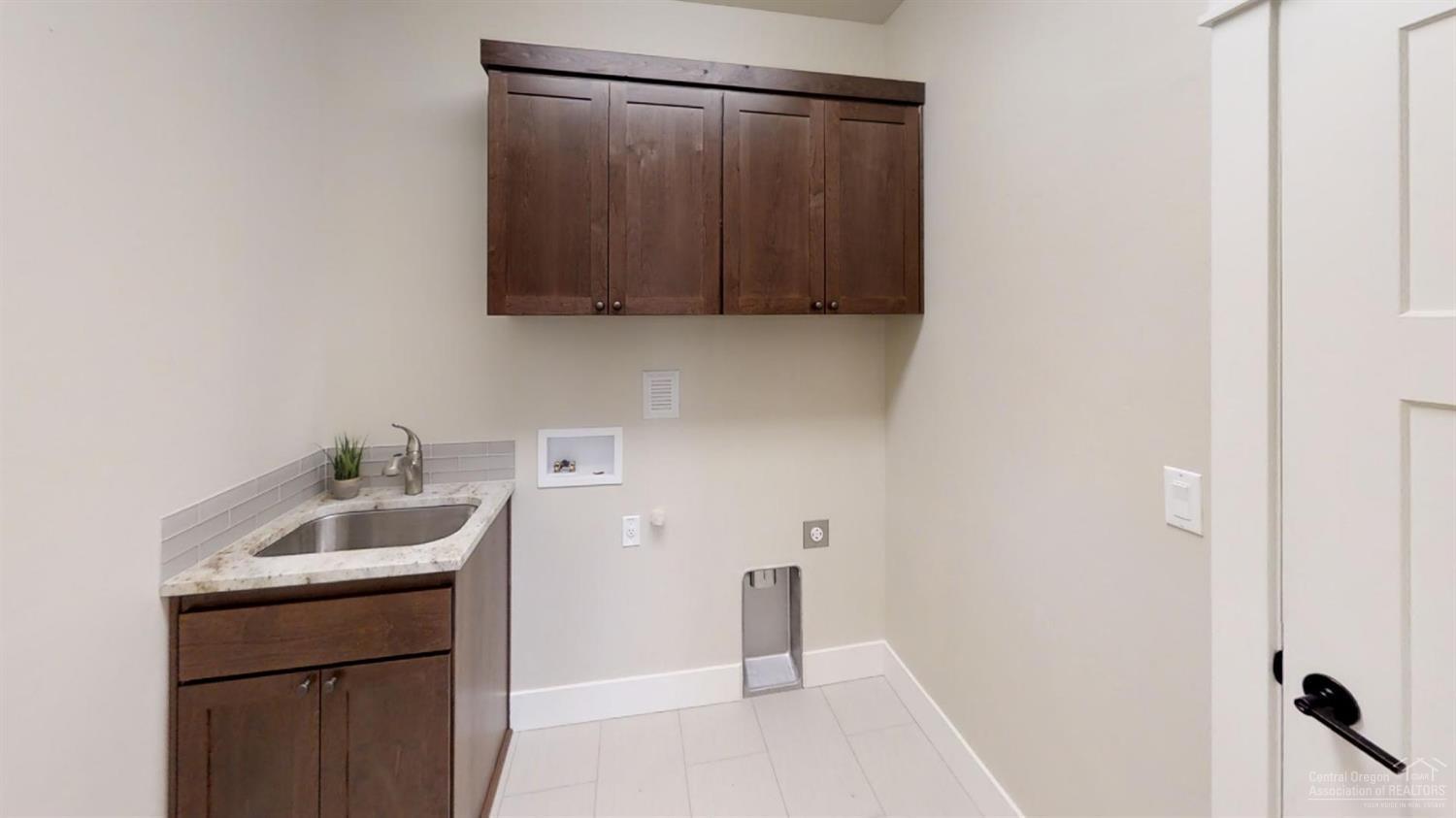 63313 O. B. Riley Road Bend, OR 97703 - Photo 18 of 22 Gallery Image 18