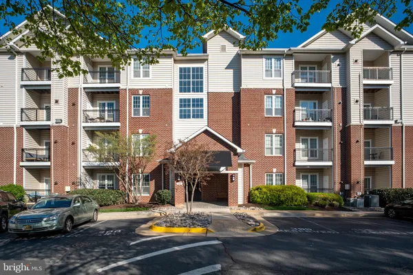$514,900 | 1591 Spring Gate Dr., Unit 3108, McLean, VA 22102