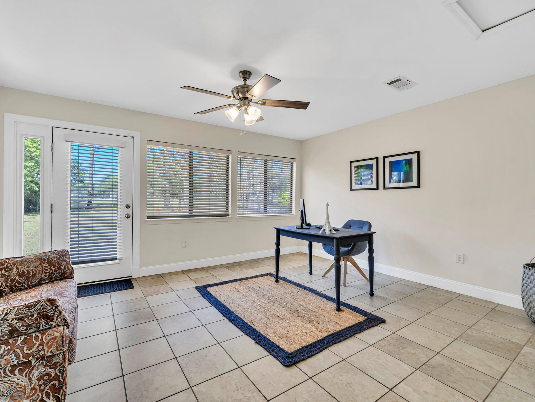 1182 Muirfield Way Niceville, FL 32578 - Photo 28 of 45 a living room with furniture