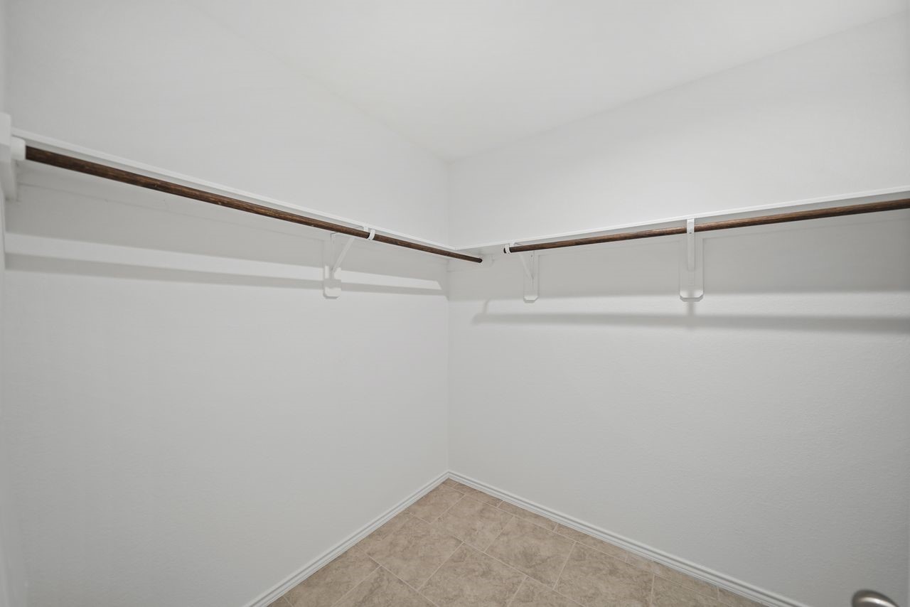 7502 Fierce Friesian Lane Rosharon, TX 77583 - Photo 11 of 21 a view of small space