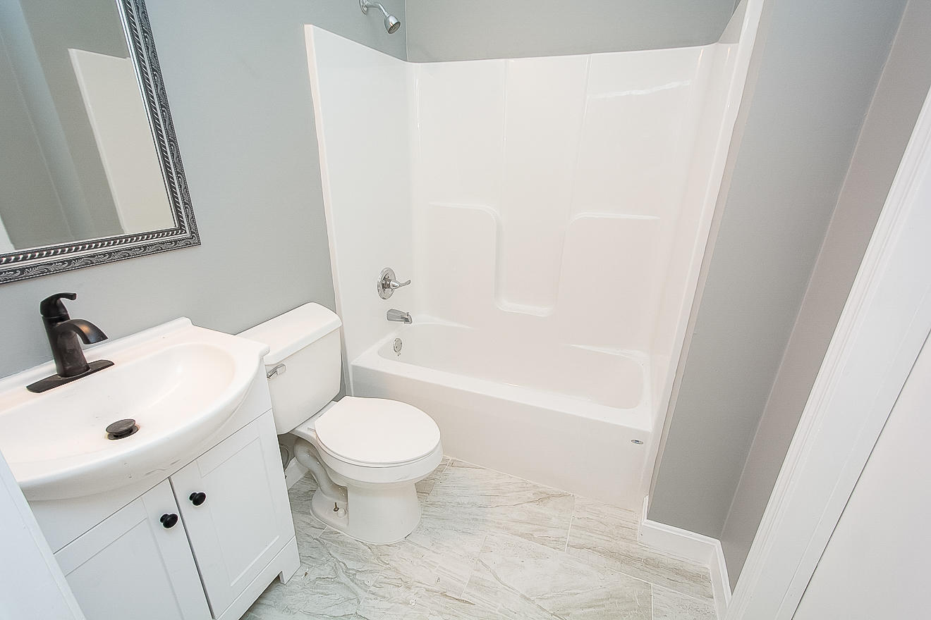 1119 Rammers Avenue Louisville, KY 40204 - Photo 26 of 39 Updated Full Bath