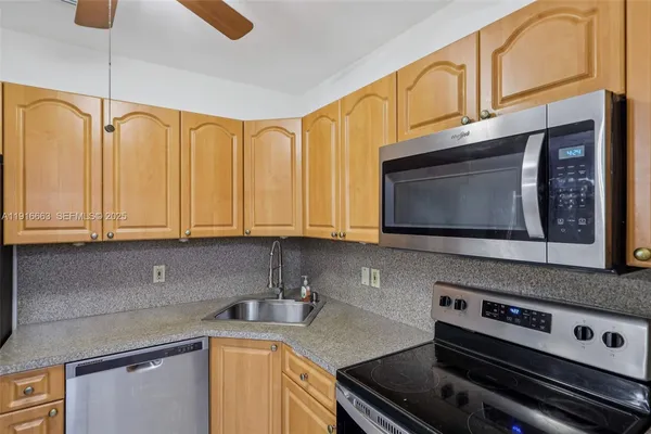 $783,000 | 6230 East 2nd Avenue, Hialeah, FL 33013