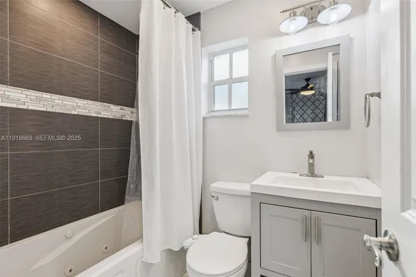 $783,000 | 6230 East 2nd Avenue, Hialeah, FL 33013