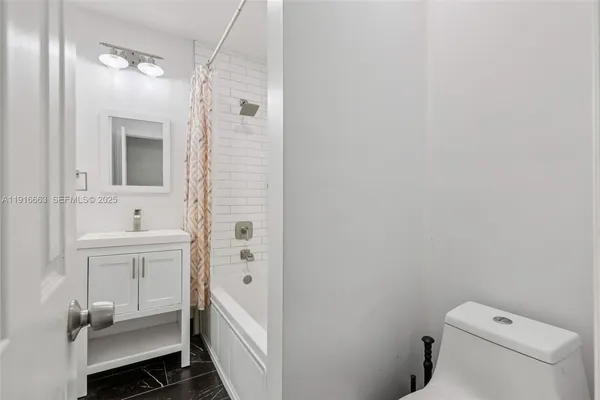 $783,000 | 6230 East 2nd Avenue, Hialeah, FL 33013