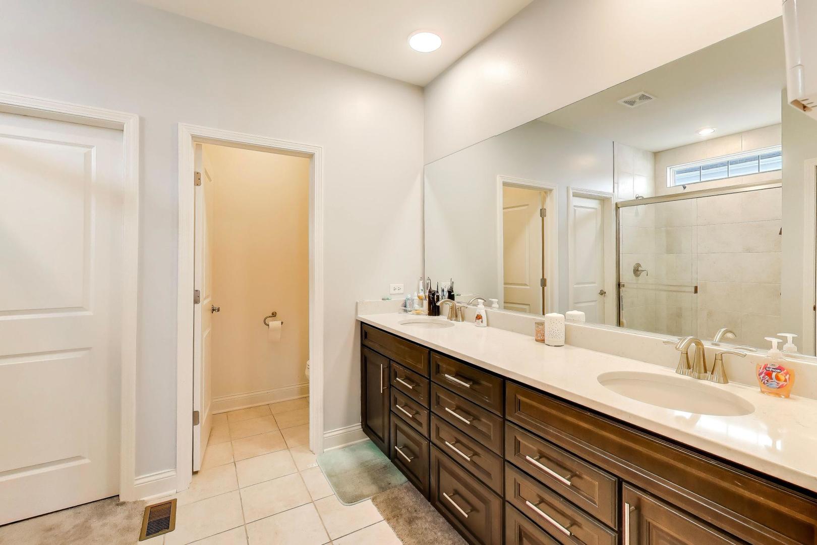 16155 Lake View Road Plainfield, IL 60586 - Photo 17 of 32