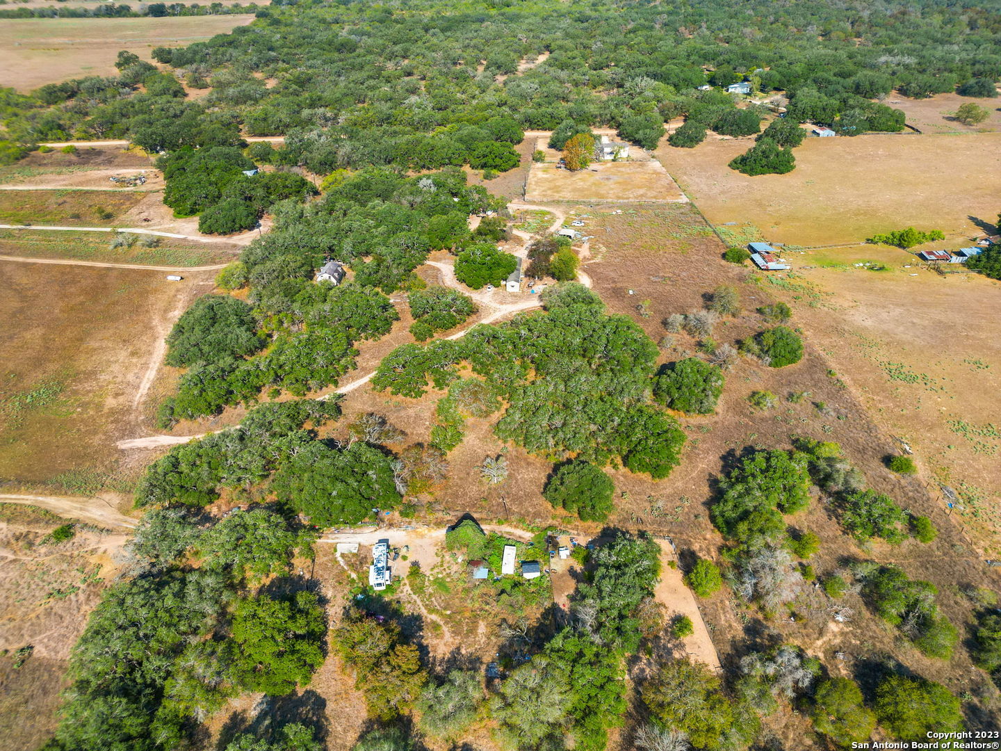 4401 Hardy Road Elmendorf, TX 78112 - Photo 17 of 19