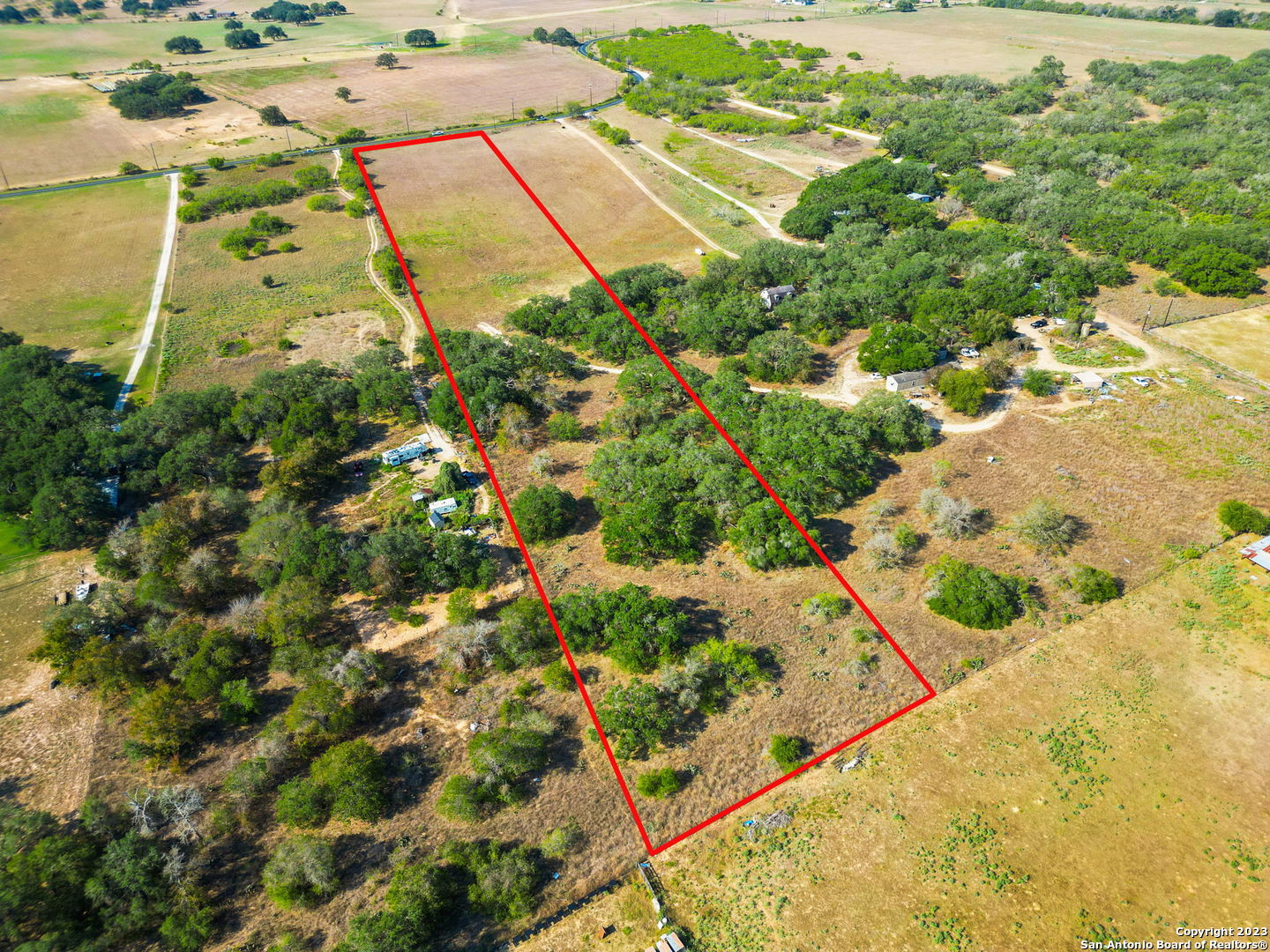 4401 Hardy Road Elmendorf, TX 78112 - Photo 4 of 19