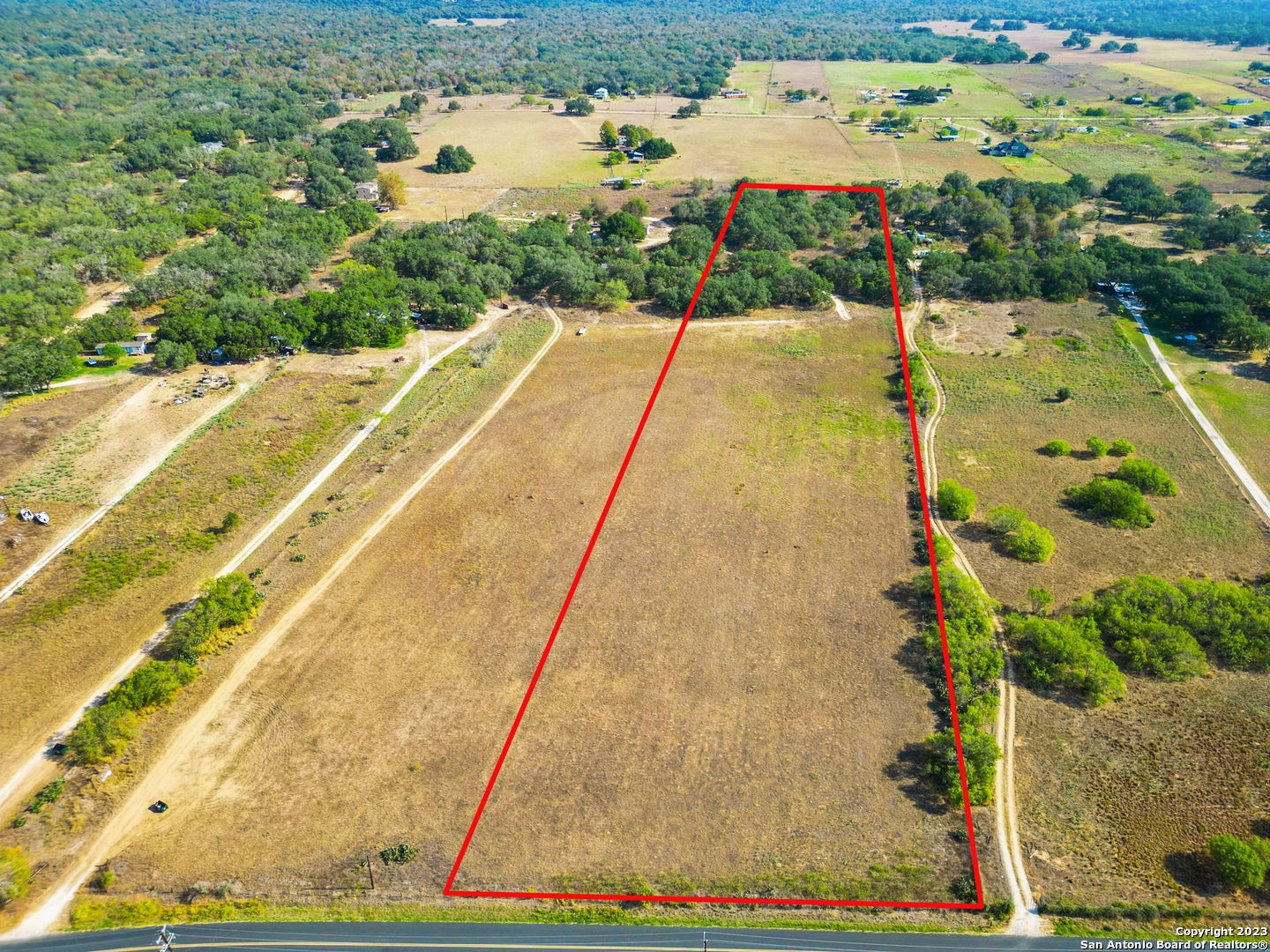4401 Hardy Road Elmendorf, TX 78112 - Photo 5 of 19