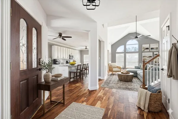 $2,800 | 3629 Pine Valley Drive, Pearland, TX 77581