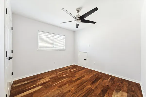 $2,800 | 3629 Pine Valley Drive, Pearland, TX 77581