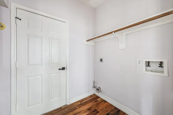 $2,800 | 3629 Pine Valley Drive, Pearland, TX 77581