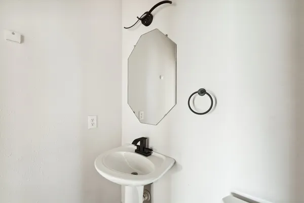 $2,800 | 3629 Pine Valley Drive, Pearland, TX 77581