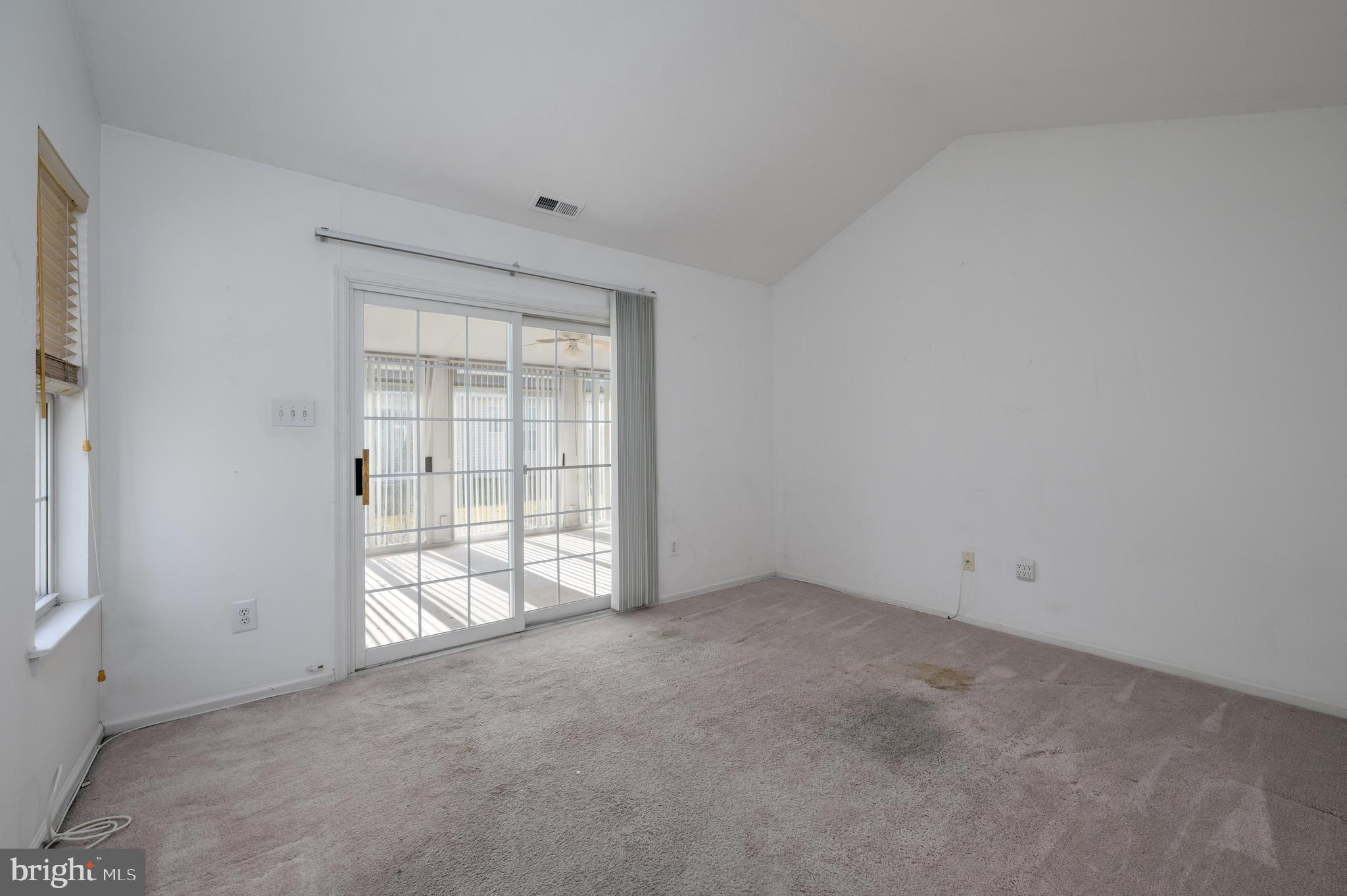 518 Hydrangea Drive Mount Laurel, NJ 08054 - Photo 16 of 33 Den - 13 X 10