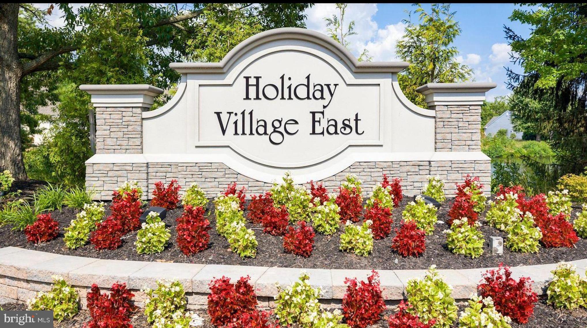 518 Hydrangea Drive Mount Laurel, NJ 08054 - Photo 3 of 33 Holiday Village East