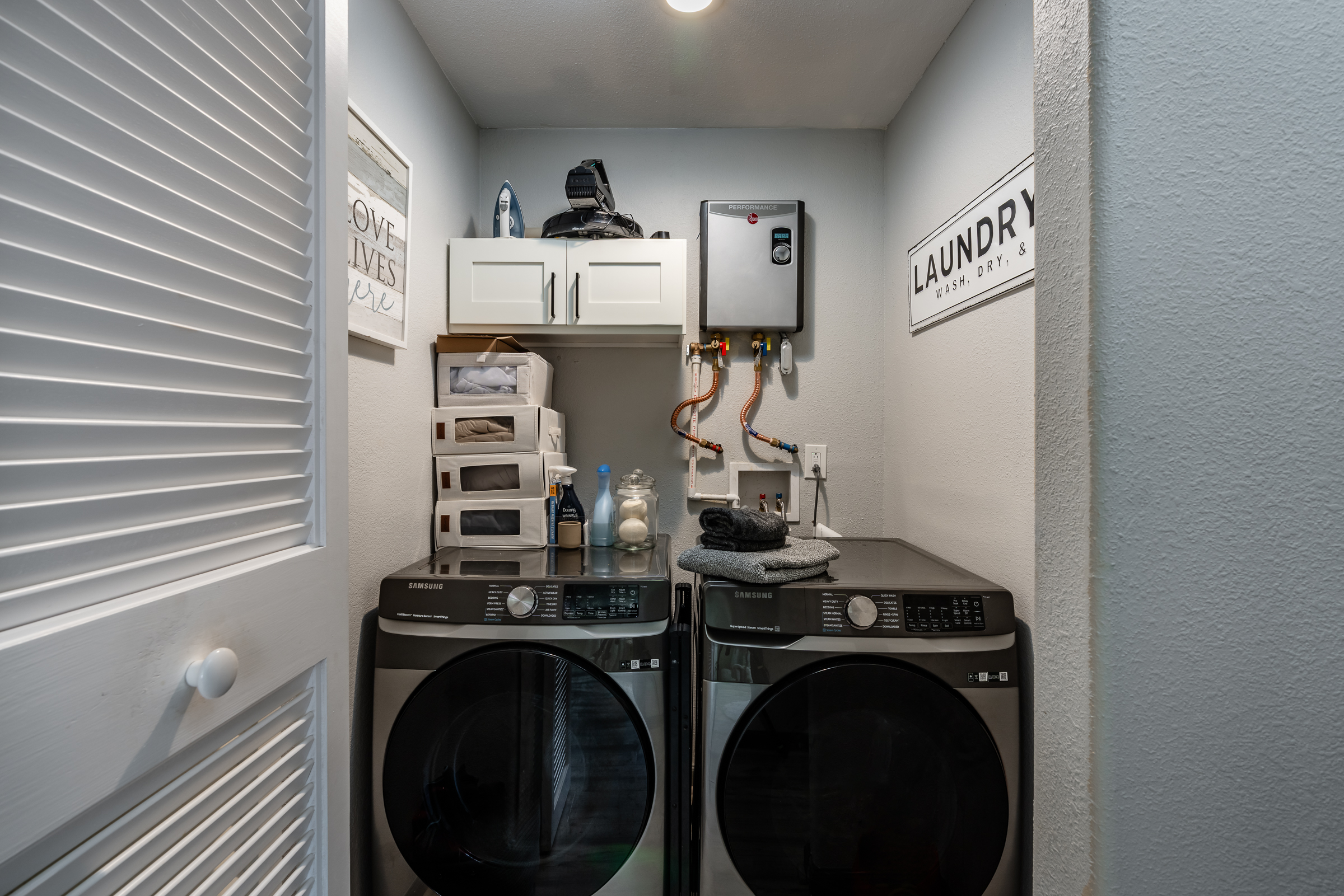 64-5246 Puu Nani Drive Kamuela, HI 96743 - Photo 15 of 25 a view of storage and utility room with washer and dryer