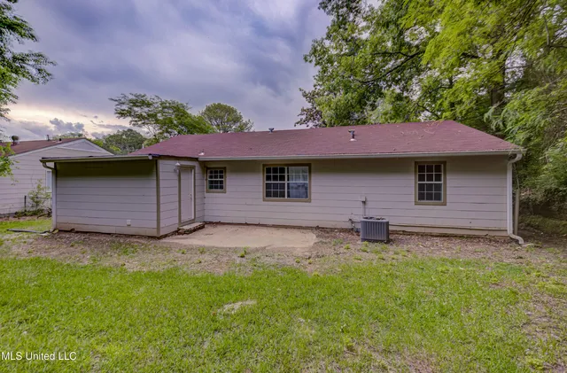 $102,500 | 123 Bering Street, Vicksburg, MS 39180
