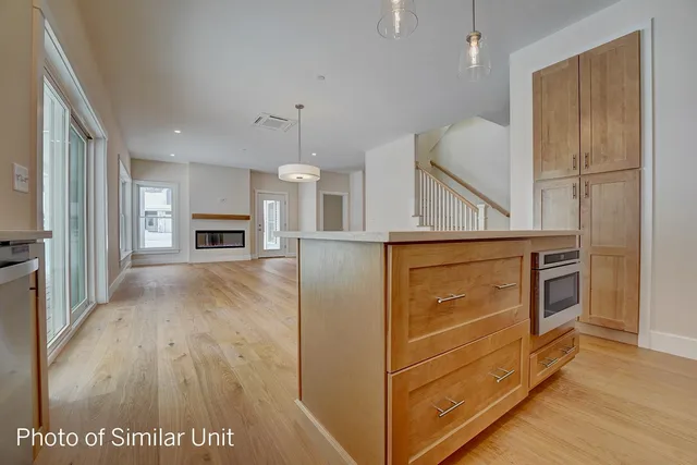 $885,000 | 33 Kasnet Drive, Rye, NH 03870