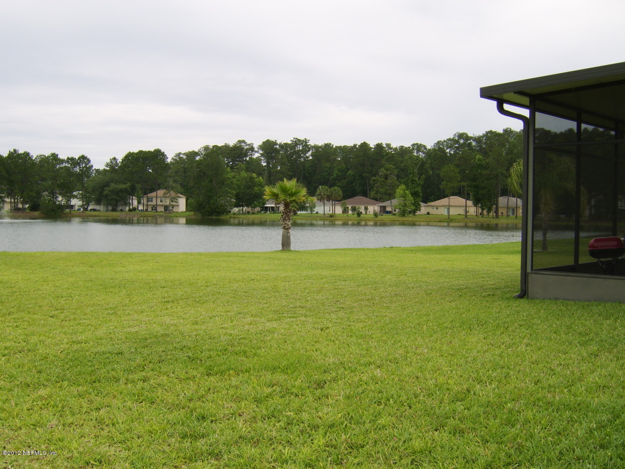 10346 Red Tip Road Jacksonville, FL 32218 - Photo 11 of 12 Backyard / left side view