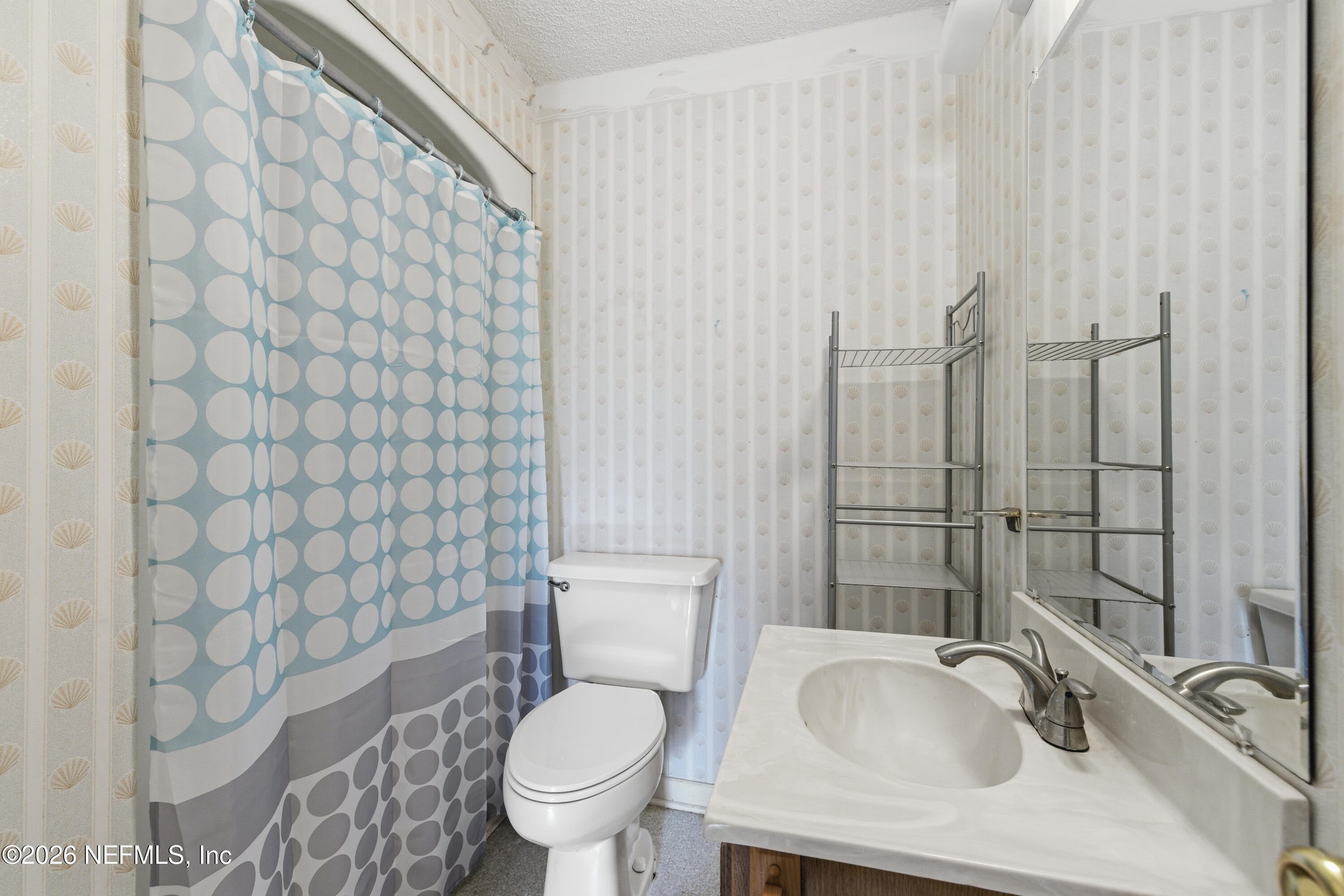 2495 Aquarius Road Orange Park, FL 32073 - Photo 21 of 29 EN SUITE BATHROOM