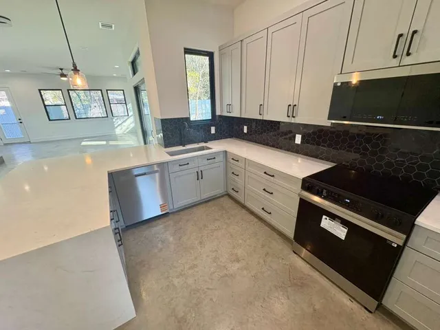 $3,295 | 10209 Gail Road, Austin, TX 78748