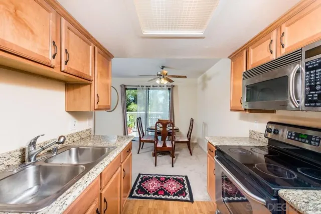 $2,650 | 14990 Avenida Venusto, Unit 36, San Diego, CA 92128