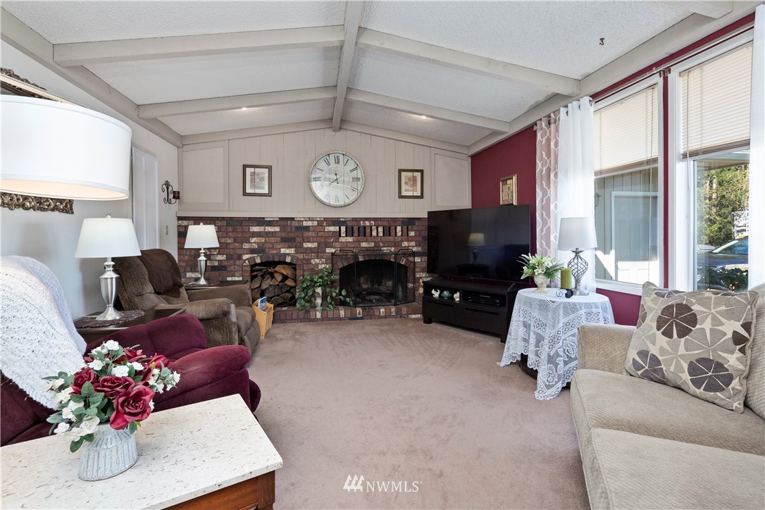 495 East Hemmi Road Lynden, WA 98264 - Photo 6 of 29 Gallery Image 6
