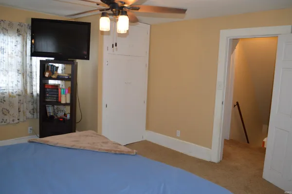 $184,900 | 209 North Lake Street, Syracuse, IN 46567