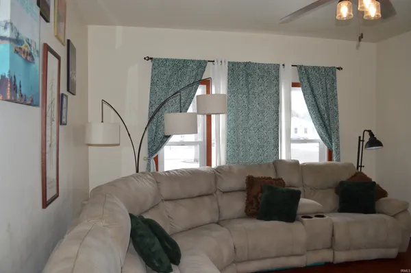 $184,900 | 209 North Lake Street, Syracuse, IN 46567