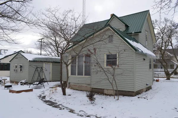 $184,900 | 209 North Lake Street, Syracuse, IN 46567