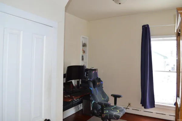 $184,900 | 209 North Lake Street, Syracuse, IN 46567