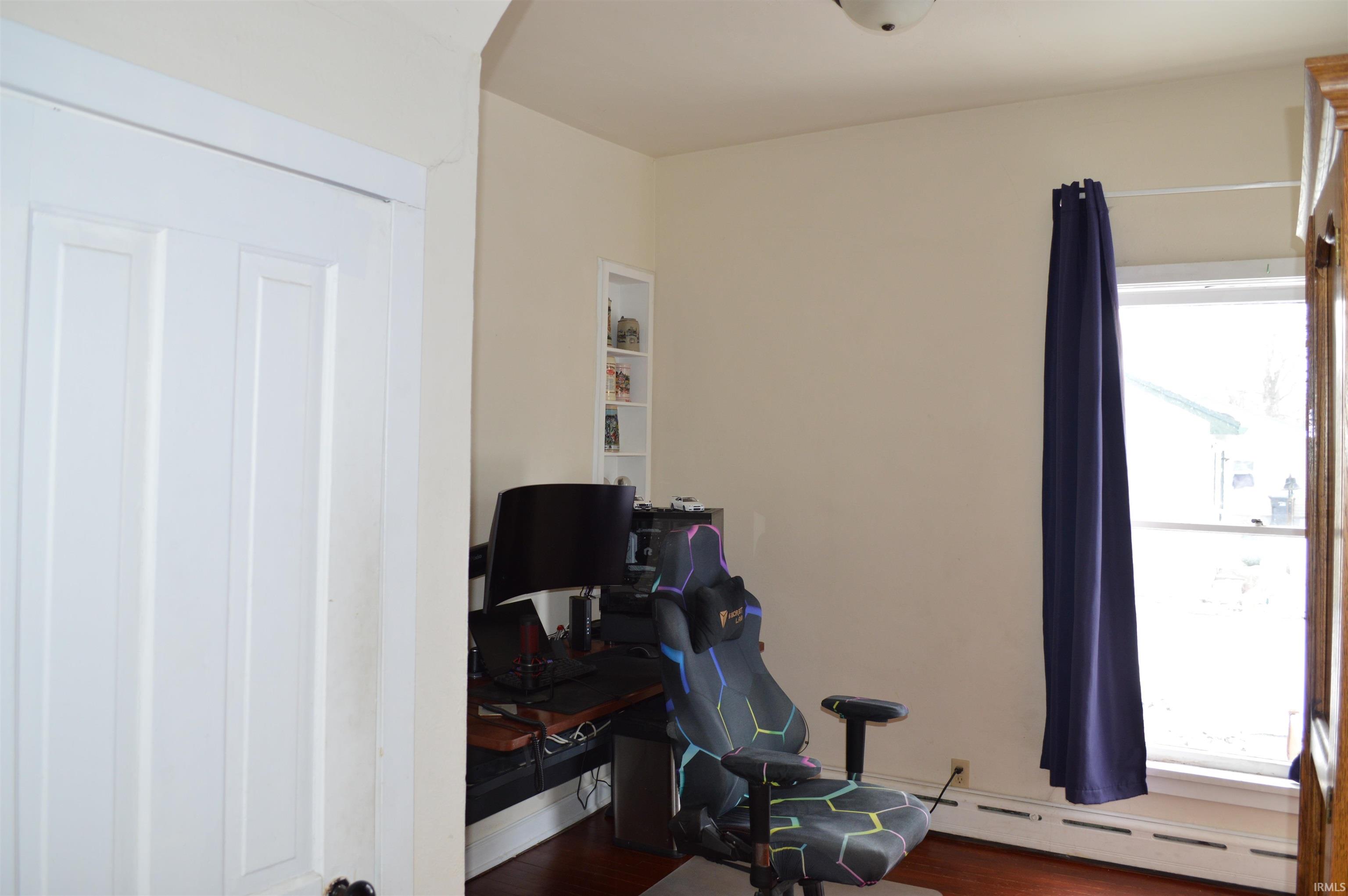 209 North Lake Street Syracuse, IN 46567 - Photo 7 of 18
