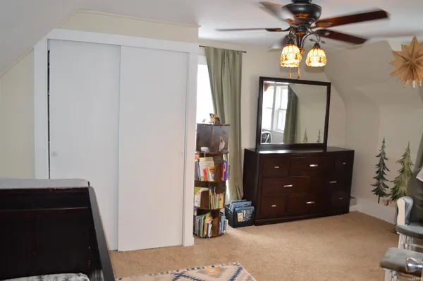 $184,900 | 209 North Lake Street, Syracuse, IN 46567