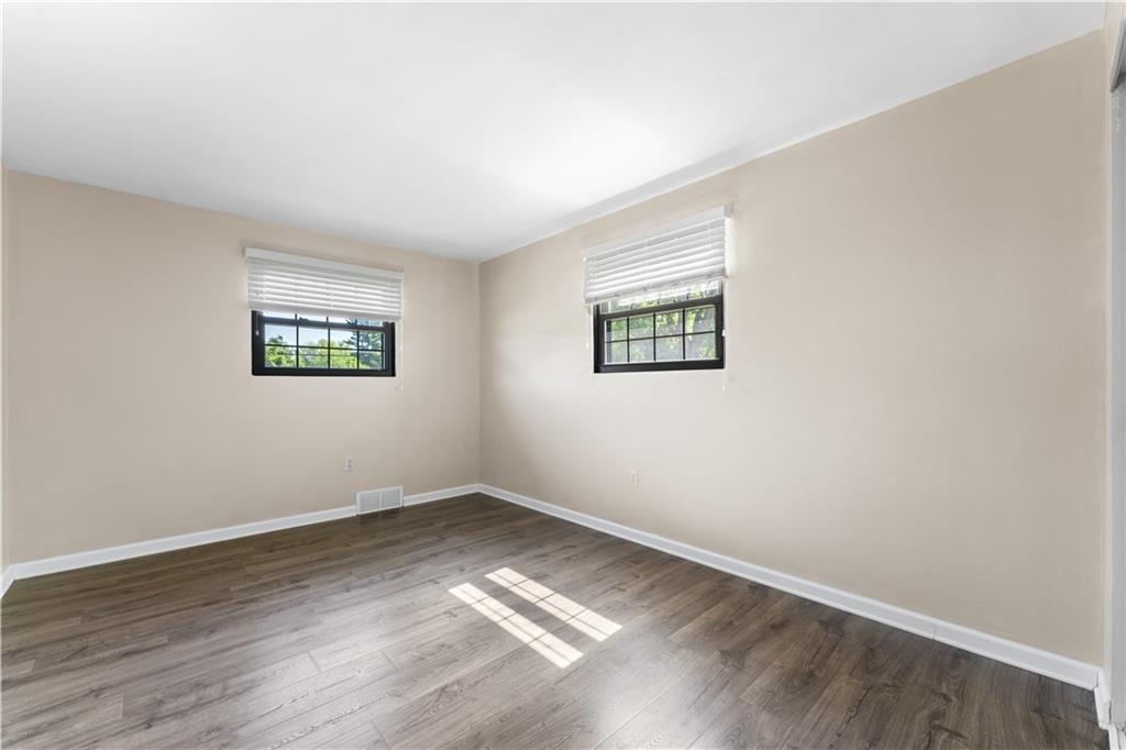 202 Lytton Road Coraopolis, PA 15108 - Photo 17 of 30 Gallery Image 17