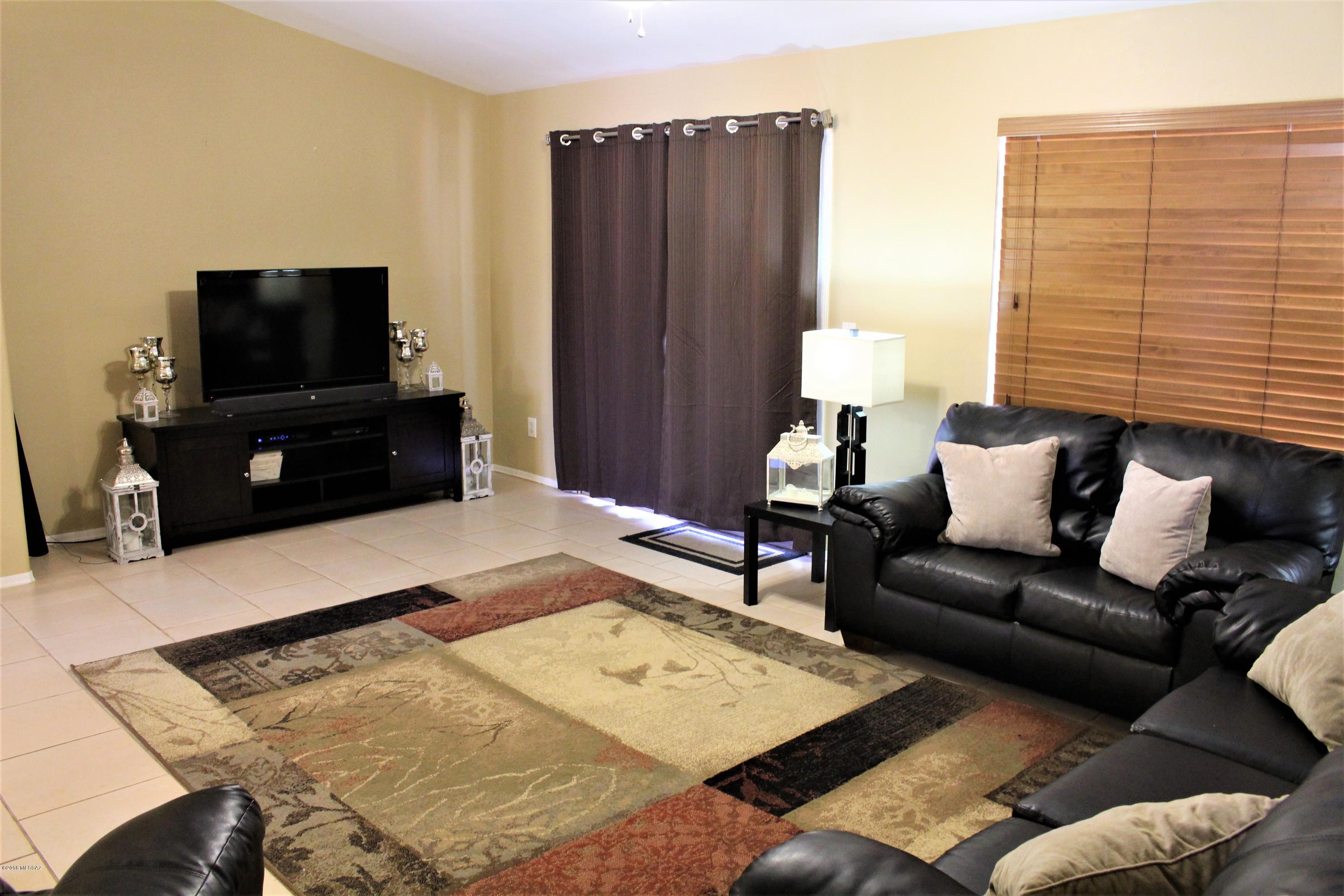 7255 West Maple Ridge Drive Tucson, AZ 85743 - Photo 9 of 45 Gallery Image 9