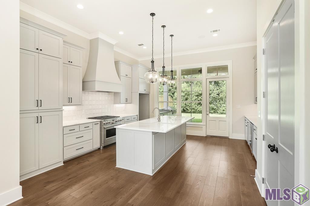 6404 Mill Valley Lane Baton Rouge, LA 70817 - Photo 3 of 33 Gallery Image 3