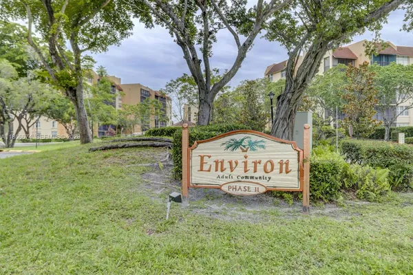 $2,000 | 3651 Environ Boulevard, Unit 256, Lauderhill, FL 33319