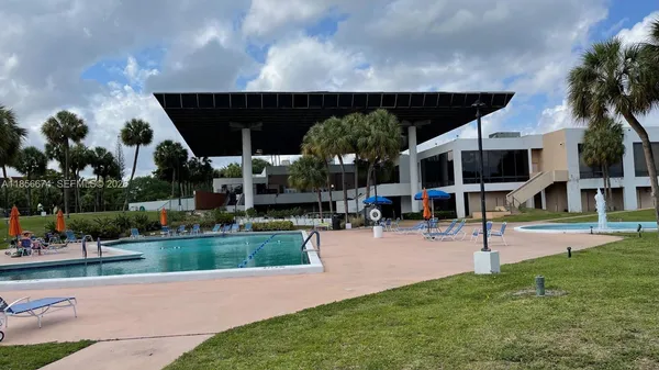 $2,000 | 3651 Environ Boulevard, Unit 256, Lauderhill, FL 33319