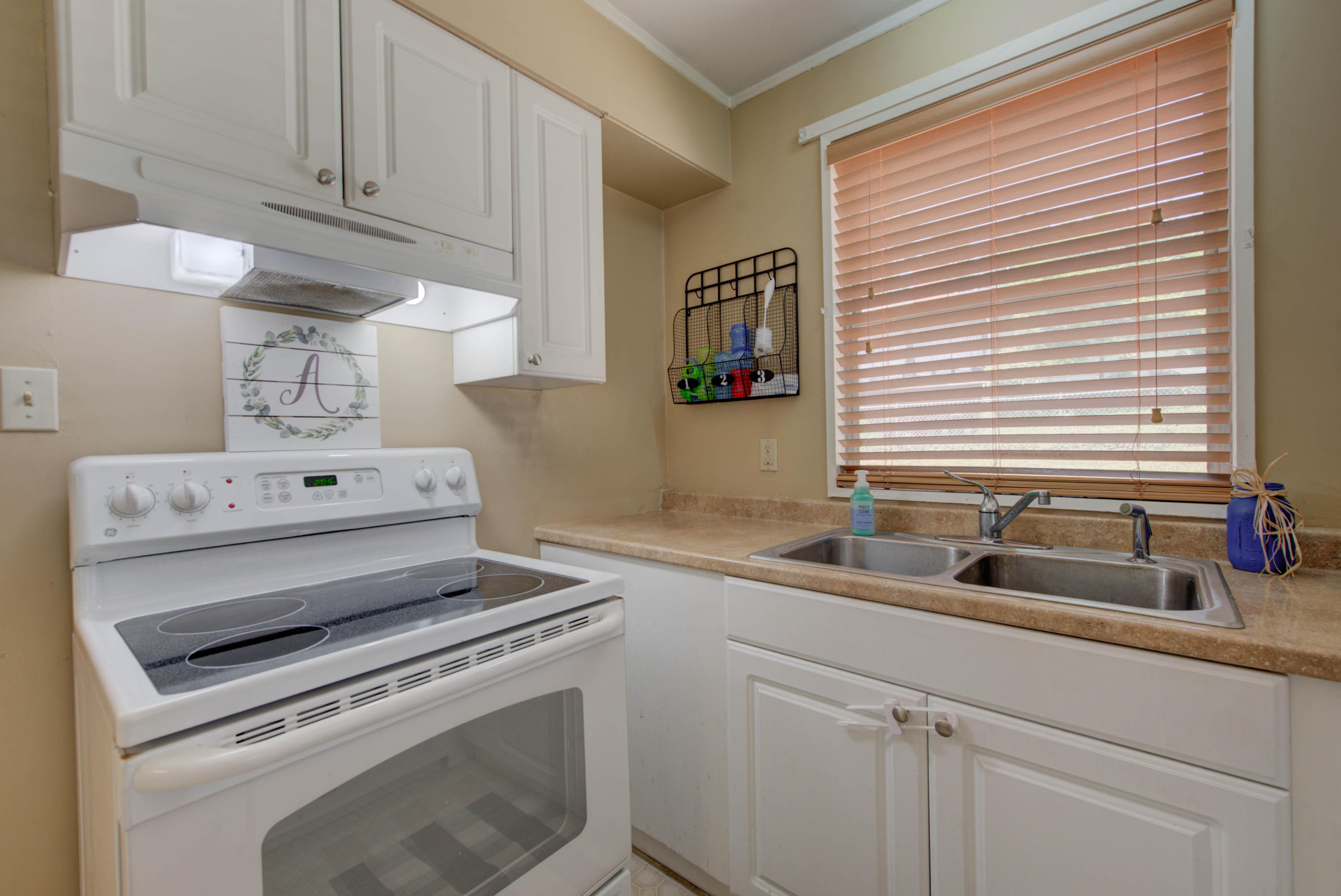 601 Michigan Avenue Oak Ridge, TN 37830 - Photo 8 of 19 9