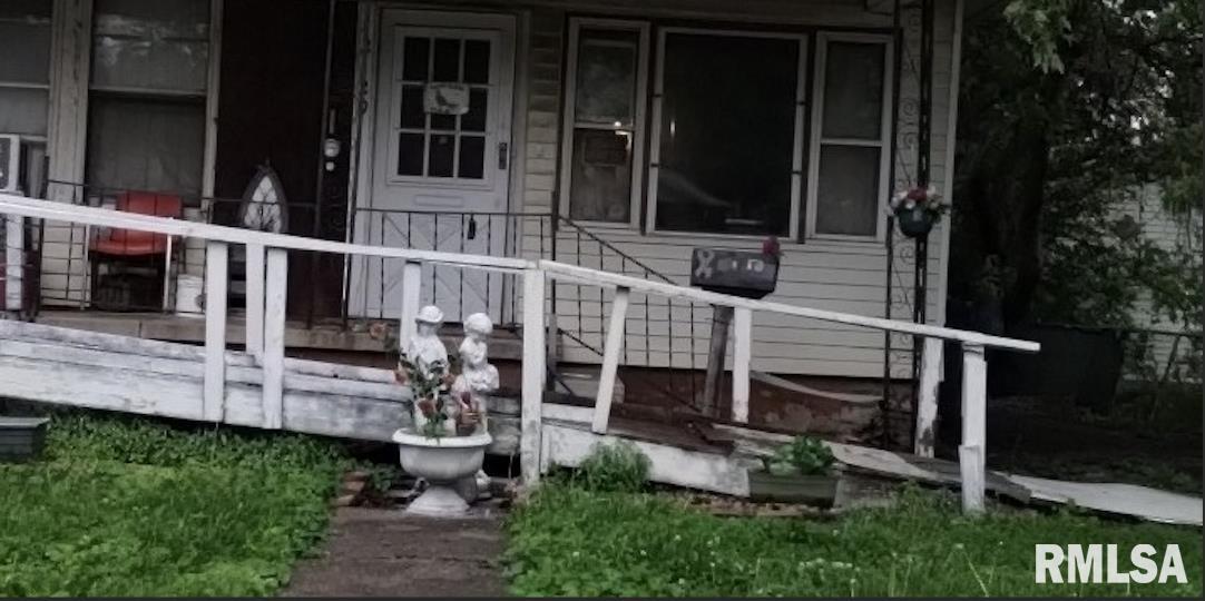 2129 North 16th Street Springfield, IL 62702 - Photo 1 of 11
