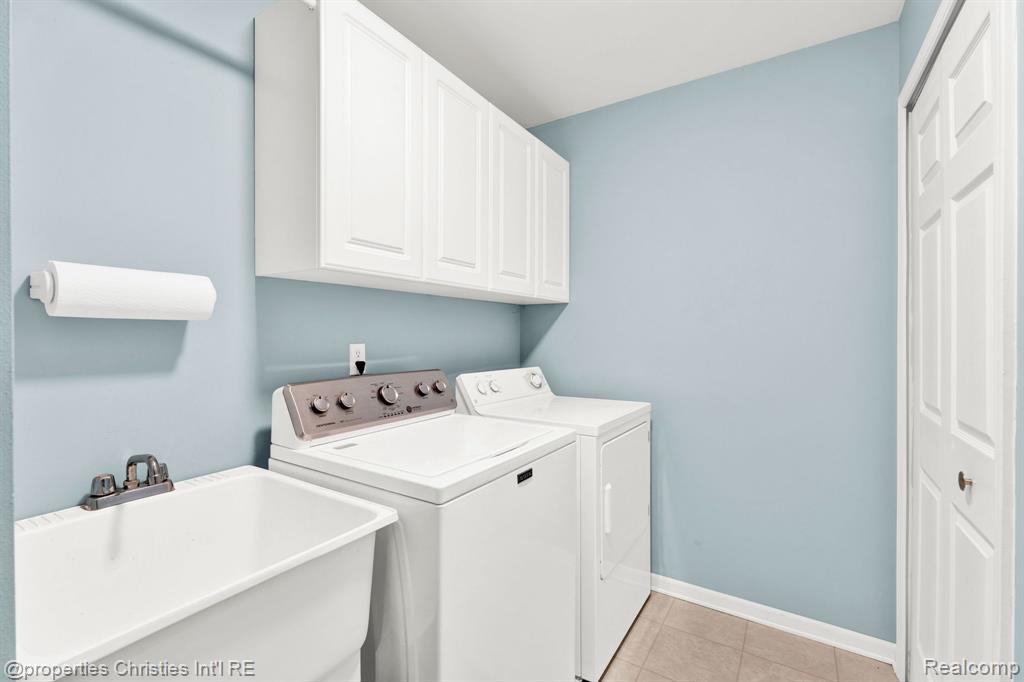 1858 Flagstone Circle, Unit 49 Rochester, MI 48307 - Photo 12 of 22