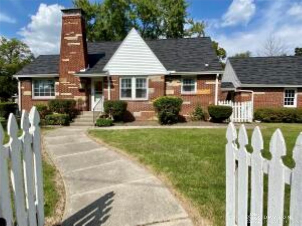 276 West Harding Road Springfield, OH 45504 - Photo 1 of 34 Gallery Image 1