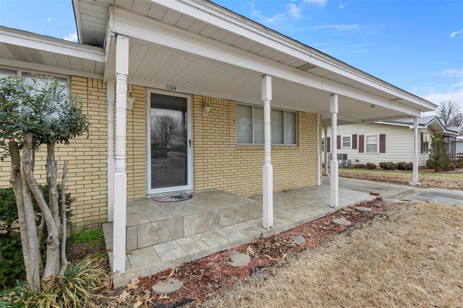 1104 David Drive Kennett, MO 63857 - Photo 4 of 24