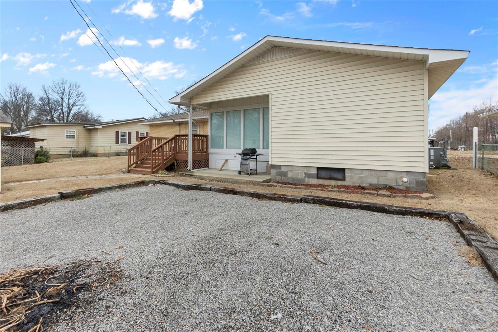 1104 David Drive Kennett, MO 63857 - Photo 7 of 24