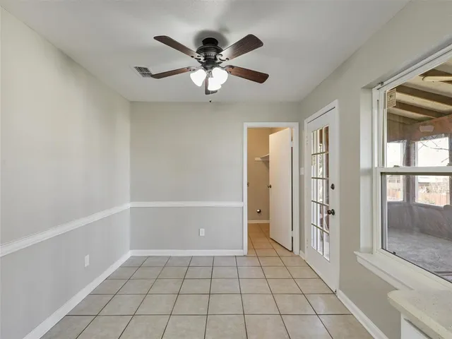 $339,900 | 415 Creekmeadow Lane, Lewisville, TX 75067