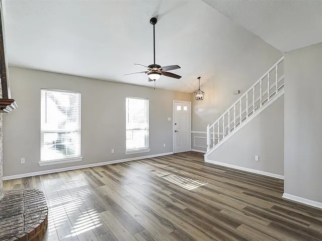 $339,900 | 415 Creekmeadow Lane, Lewisville, TX 75067