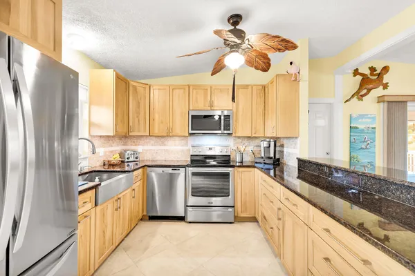 $989,000 | 3633 Blue Lagoon Street, Big Pine Key, FL 33043