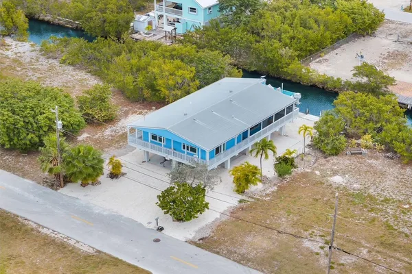 $989,000 | 3633 Blue Lagoon Street, Big Pine Key, FL 33043