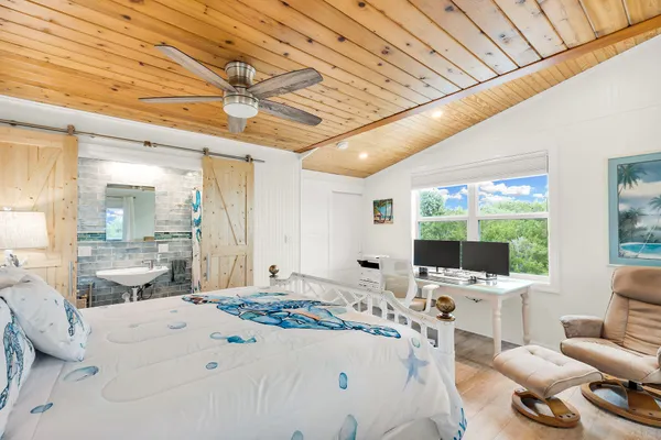 $989,000 | 3633 Blue Lagoon Street, Big Pine Key, FL 33043