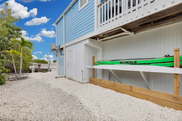 $989,000 | 3633 Blue Lagoon Street, Big Pine Key, FL 33043