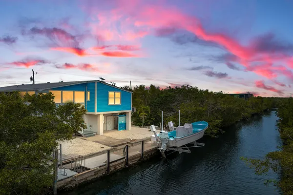 $989,000 | 3633 Blue Lagoon Street, Big Pine Key, FL 33043